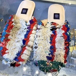 Colorful Men's textured Slippers